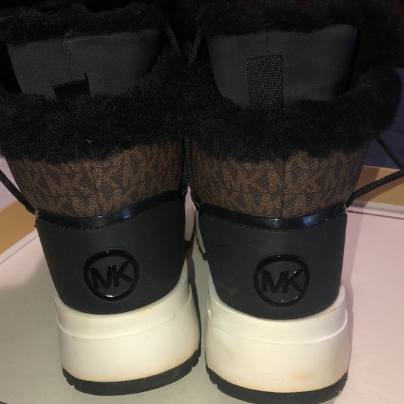 Last chance🔥MK Cassia Platform Sneaker Boot🔥 - Picture 7 of 8